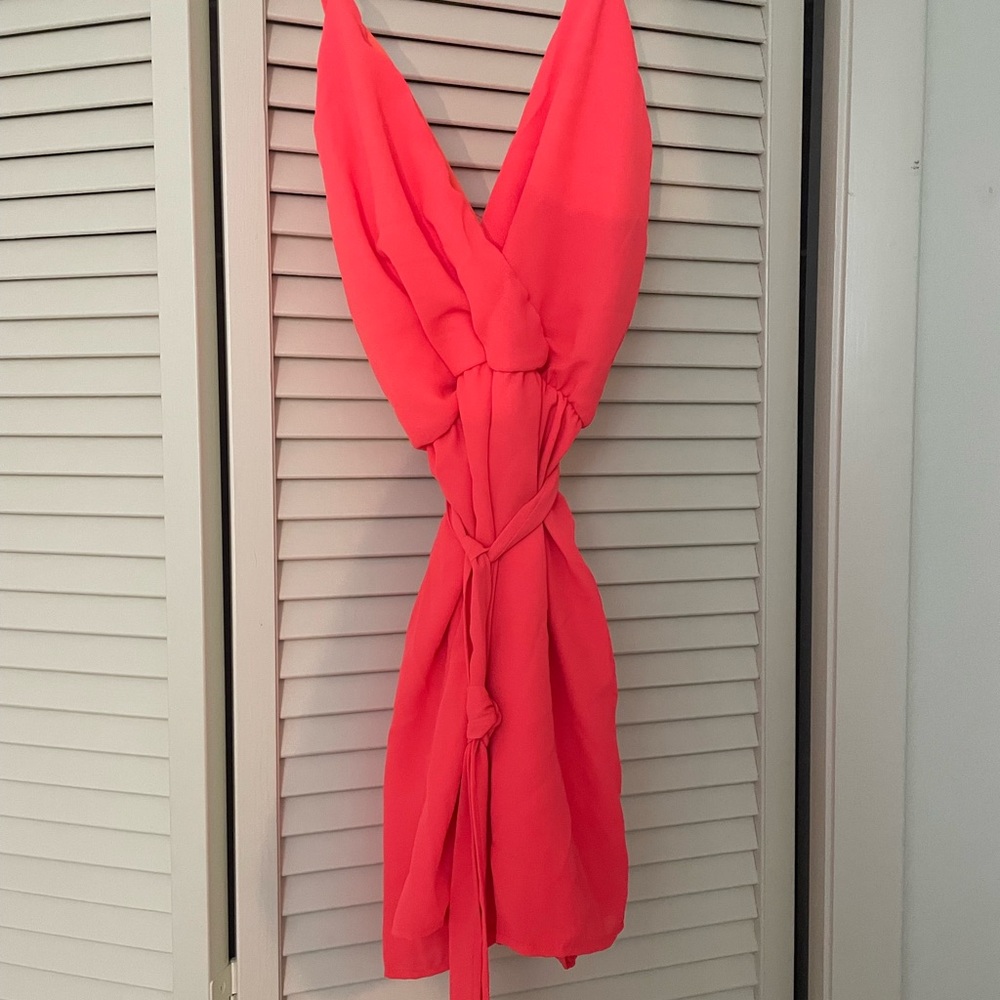 Fashion Nova “Daytime Strolls Romper”